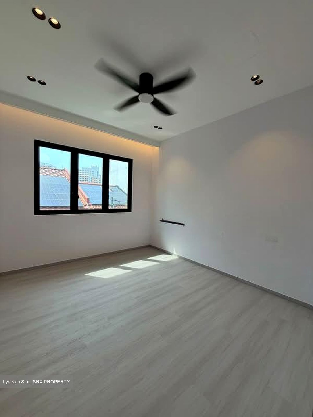 Opera Estate (D15), Terrace #593995811
